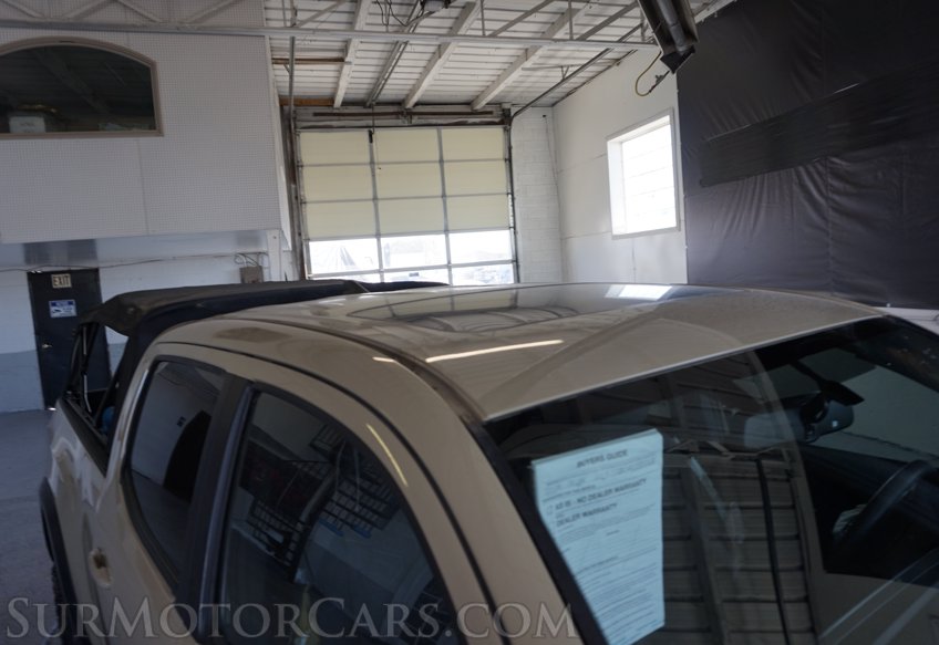 2017 Toyota Tacoma - Image 16