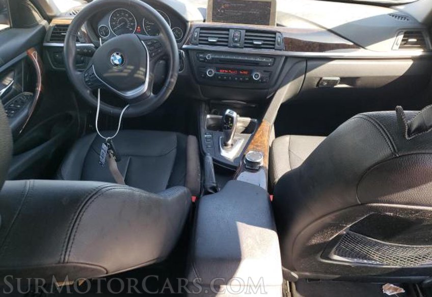 2015 BMW 3 Series - Image 13