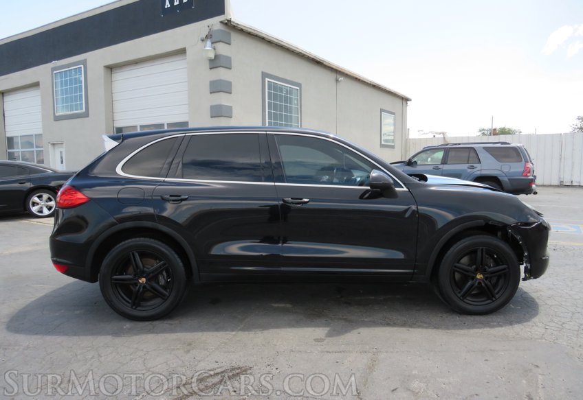 2014 Porsche Cayenne - Image 10