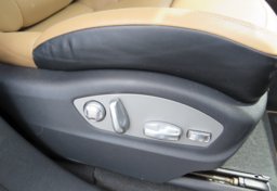 2014 Porsche Cayenne - Image 38