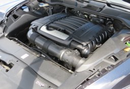 2014 Porsche Cayenne - Image 55