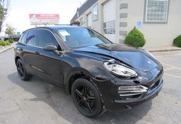 2014 Porsche Cayenne - Image 2