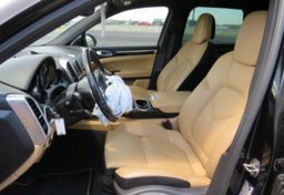 2014 Porsche Cayenne - Image 22