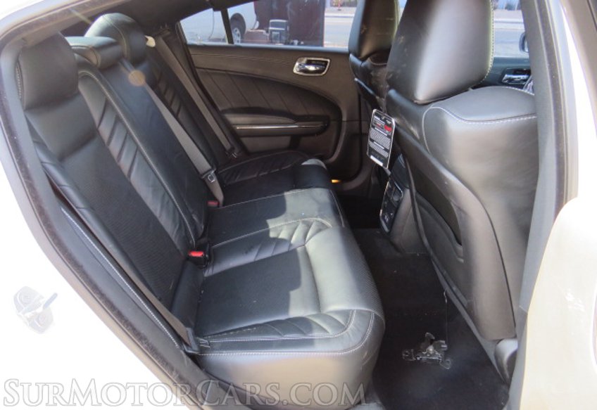 2020 Dodge Charger - Image 28