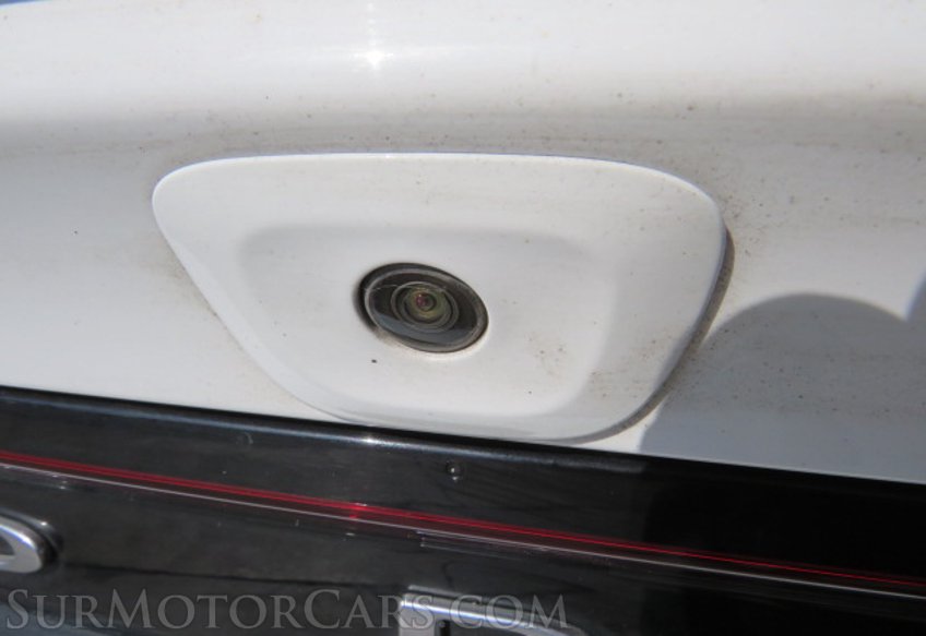 2020 Dodge Charger - Image 17