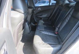 2020 Dodge Charger - Image 29