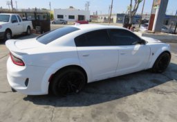 2020 Dodge Charger - Image 5