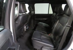 2019 Ford Expedition - Image 28