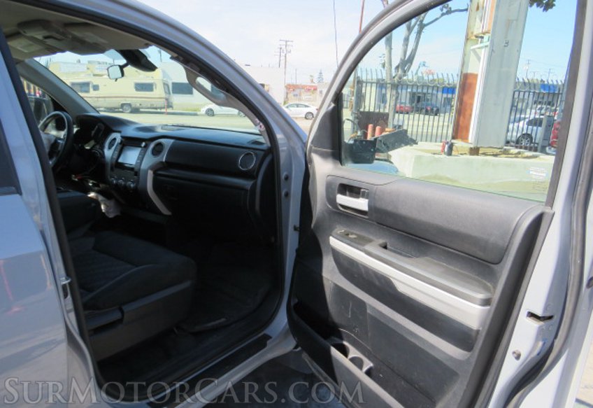 2018 Toyota Tundra - Image 22