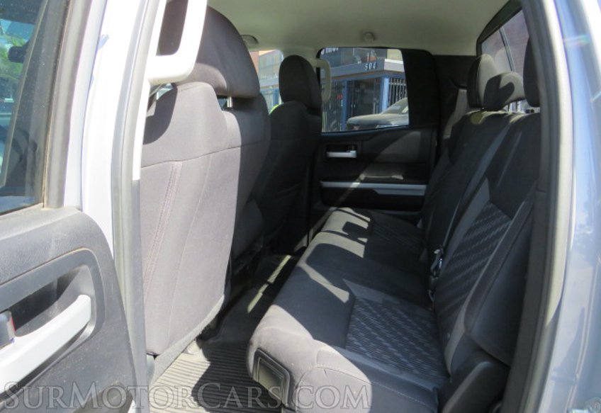 2018 Toyota Tundra - Image 31