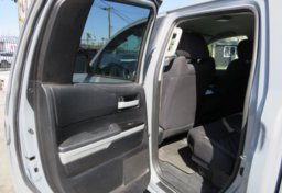 2018 Toyota Tundra - Image 27