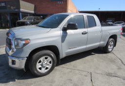 2018 Toyota Tundra - Image 1