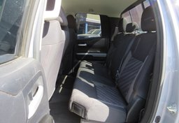 2018 Toyota Tundra - Image 29