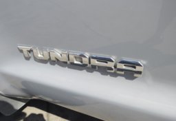 2018 Toyota Tundra - Image 19