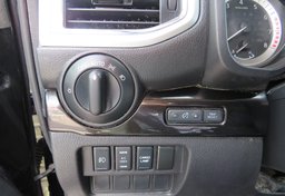 2017 Nissan Titan - Image 42