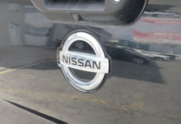 2017 Nissan Titan - Image 19