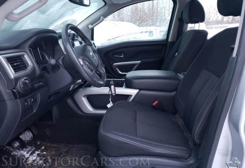 2017 Nissan Titan - Image 5