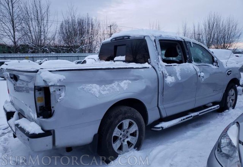 2017 Nissan Titan - Image 2
