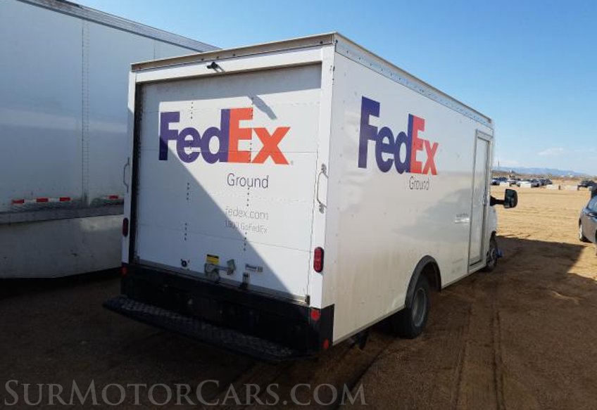 2019 GMC Savana Commercial Cutaway - Image 3