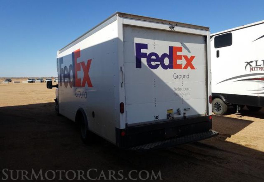 2019 GMC Savana Commercial Cutaway - Image 4