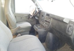 2019 GMC Savana Commercial Cutaway - Image 5