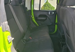 2021 Jeep Gladiator - Image 29