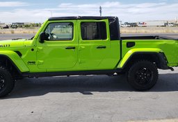 2021 Jeep Gladiator - Image 10