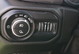 2021 Jeep Gladiator - Image 39