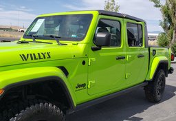 2021 Jeep Gladiator - Image 11