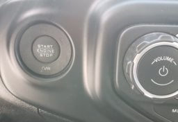 2021 Jeep Gladiator - Image 38