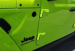 2021 Jeep Gladiator - Image 22