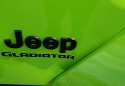 2021 Jeep Gladiator - Image 21