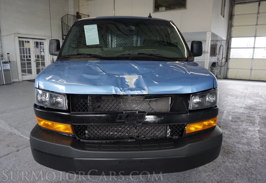 2022 Chevrolet Express - Image 11