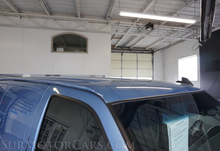 2022 Chevrolet Express - Image 18