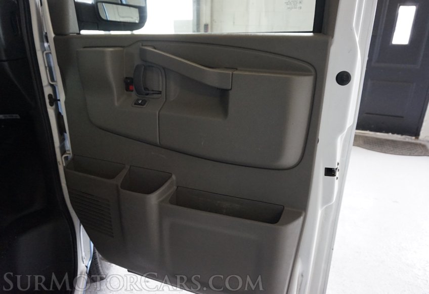 2022 Chevrolet Express - Image 48