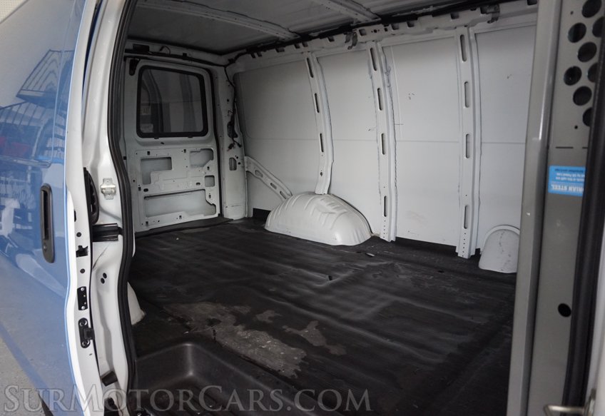 2022 Chevrolet Express - Image 27