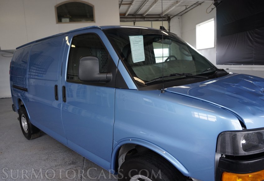 2022 Chevrolet Express - Image 15