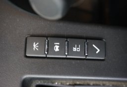 2022 Chevrolet Express - Image 44