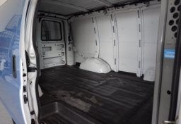 2022 Chevrolet Express - Image 27