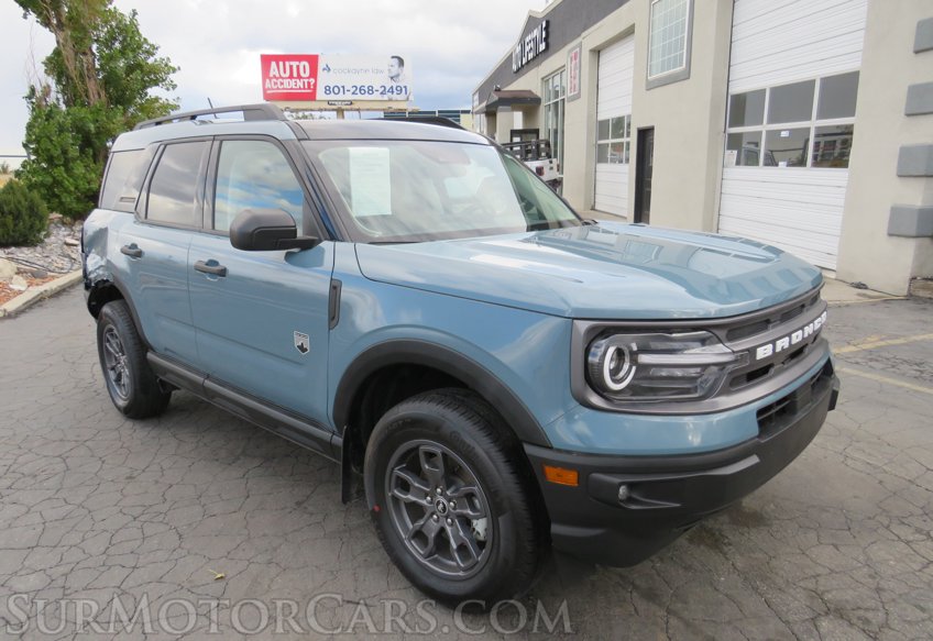 2023 Ford Bronco Sport - Image 2