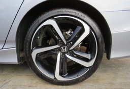 2020 Honda Accord Sedan - Image 11