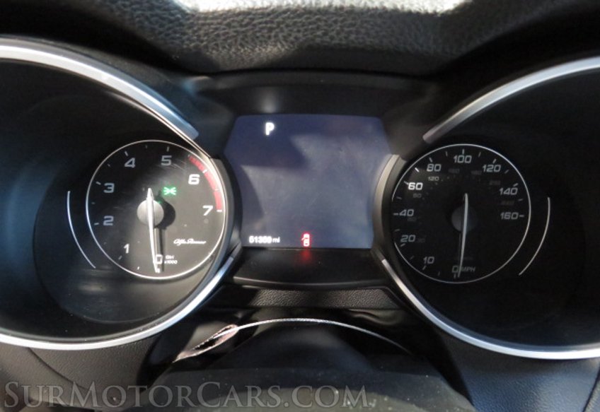 2018 Alfa Romeo Stelvio - Image 34