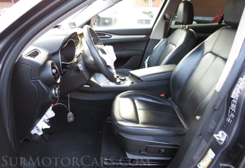 2018 Alfa Romeo Stelvio - Image 22