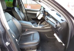 2018 Alfa Romeo Stelvio - Image 23