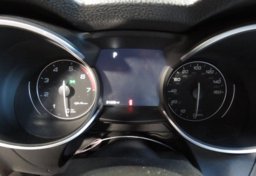 2018 Alfa Romeo Stelvio - Image 34