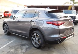 2018 Alfa Romeo Stelvio - Image 10