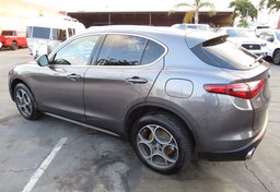 2018 Alfa Romeo Stelvio - Image 8