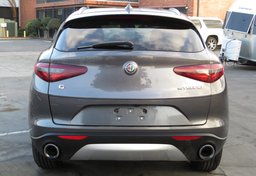 2018 Alfa Romeo Stelvio - Image 12