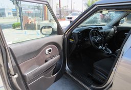 2018 Kia Soul - Image 16
