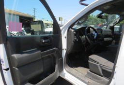 2020 Chevrolet Silverado 3500HD - Image 21